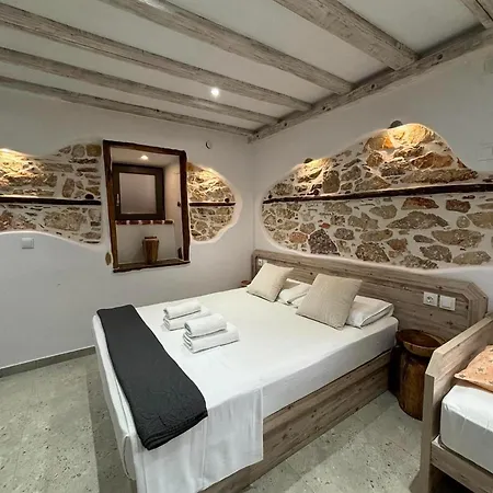 Avia Skiathos, Avia Avra * 스키아토스 타운